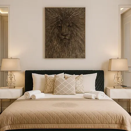 Qult - Golden Nest Boekarest