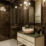 Appartement Qult - Golden Nest Boekarest
