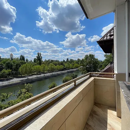 Appartement Qult - Golden Nest Boekarest