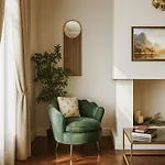 Apartamento Qult - Golden Nest Bucarest